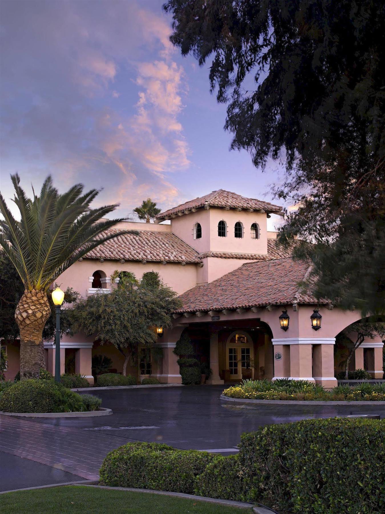 Harris Ranch Inn And Restaurant Huron Dış mekan fotoğraf
