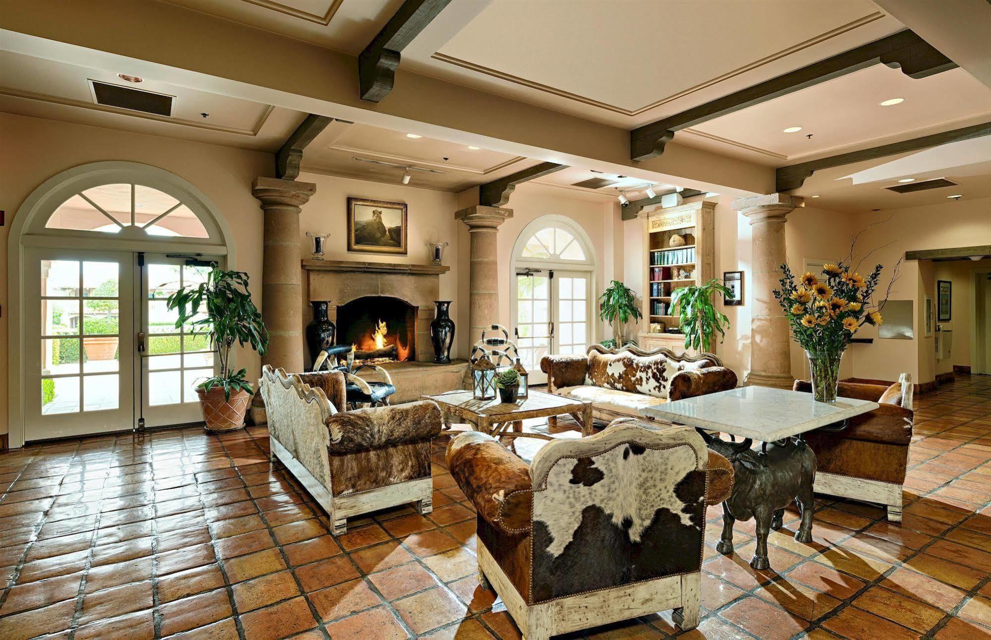 Harris Ranch Inn And Restaurant Huron Dış mekan fotoğraf