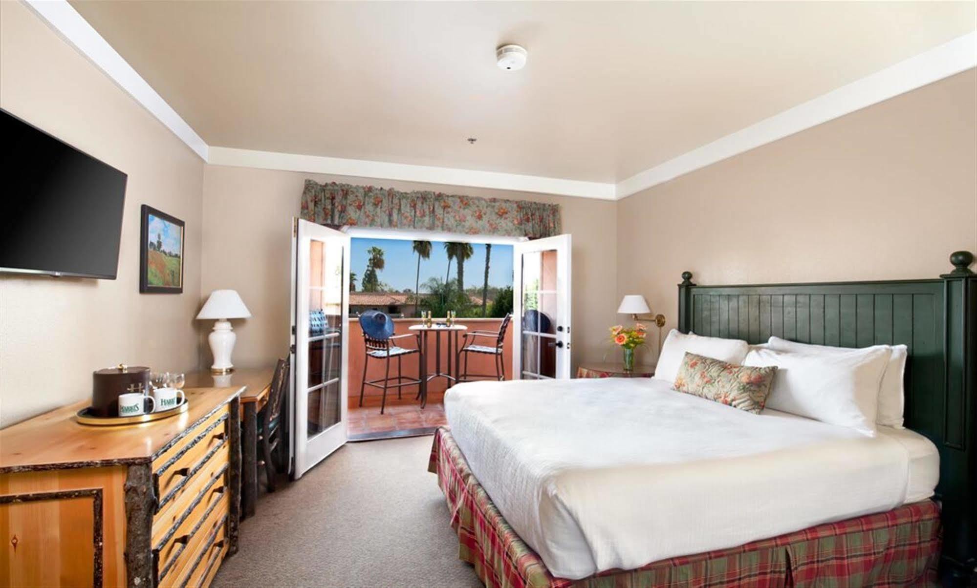 Harris Ranch Inn And Restaurant Huron Dış mekan fotoğraf